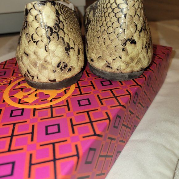 Tory Burch Chelsea Ballet Flat - Picture 6 of 8
